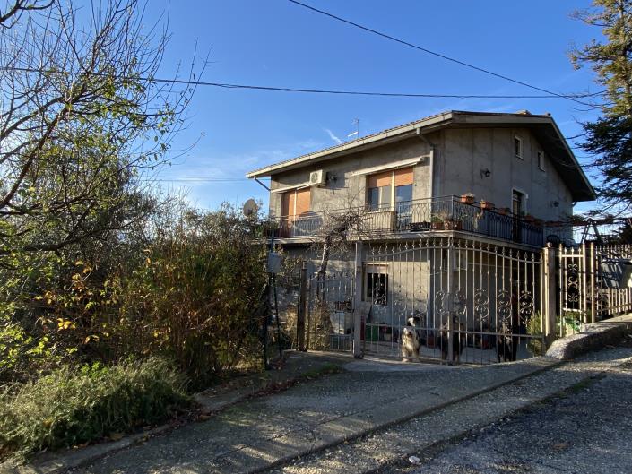 Image No.42-5 Bed Villa / Detached for sale