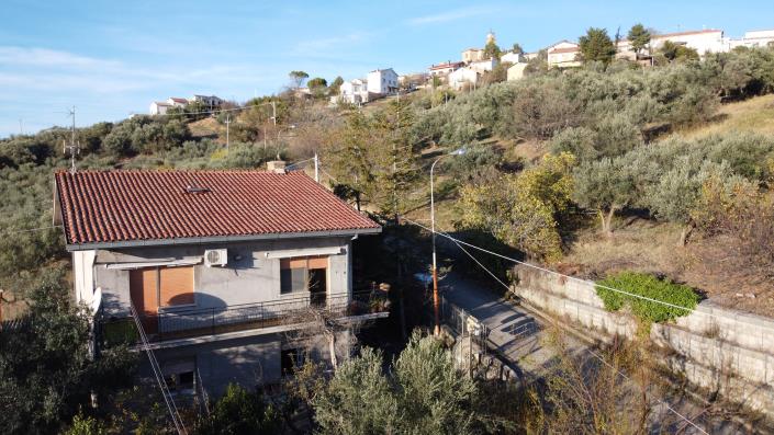 Image No.49-5 Bed Villa / Detached for sale