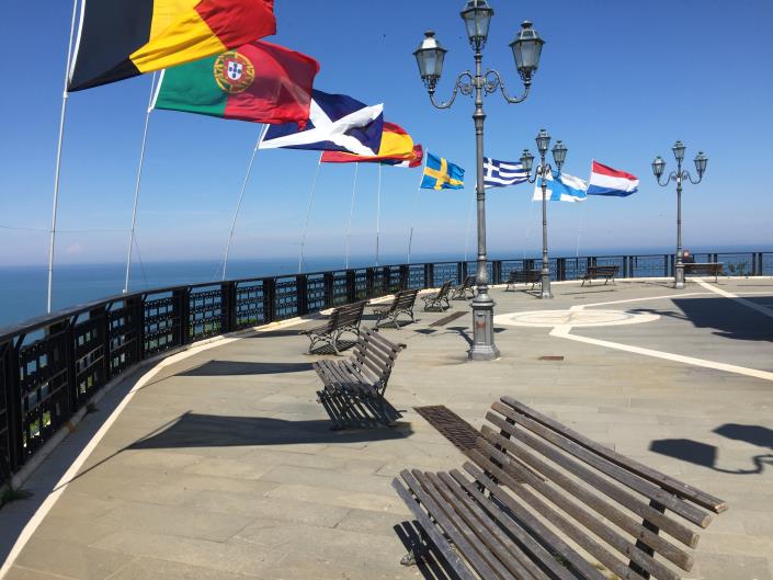 Image No.23-2 Bed Apartment for sale