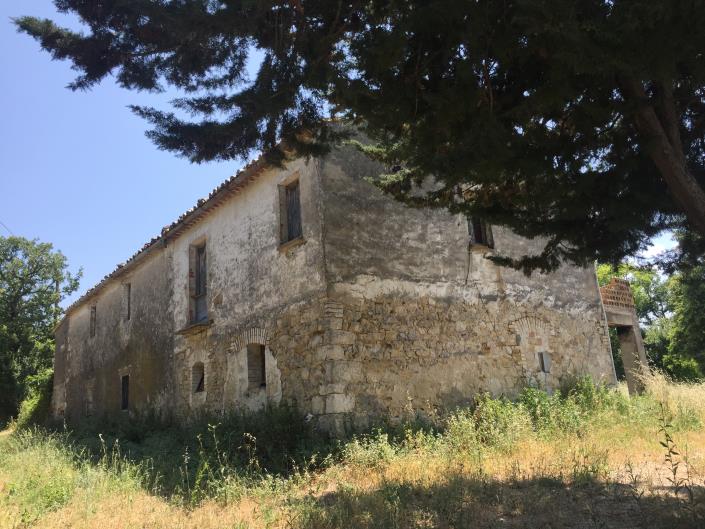 Image No.9-3 Bed Farmhouse for sale