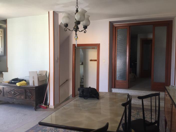 Image No.11-3 Bed Property for sale