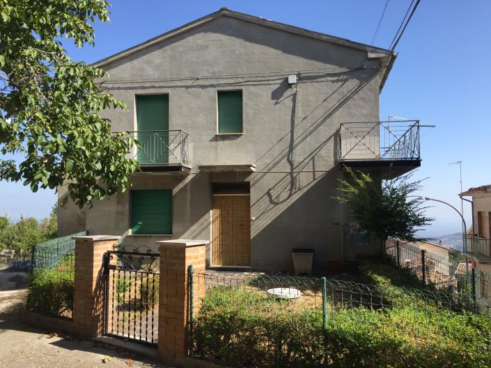 Image No.26-2 Bed House for sale