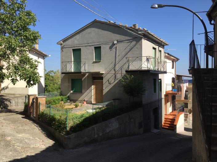 Image No.43-2 Bed House for sale