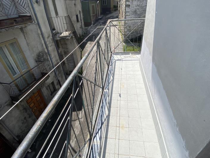 Image No.14-2 Bed House for sale