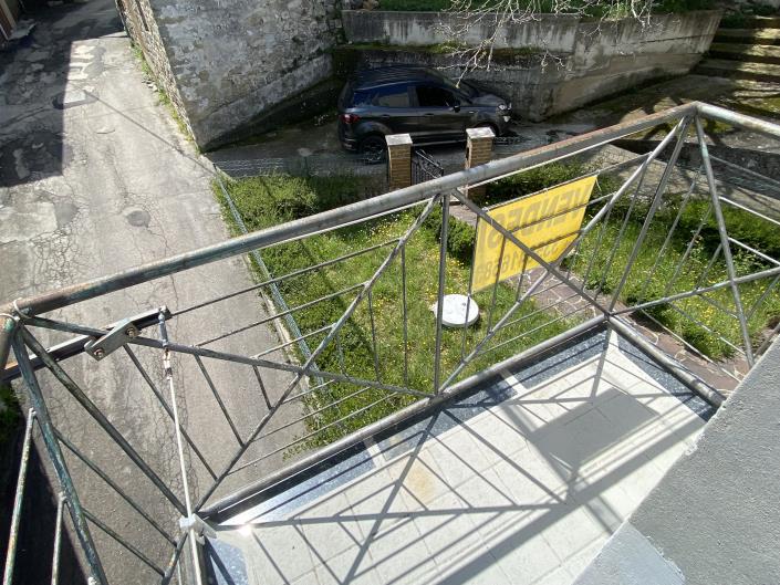 Image No.38-2 Bed House for sale