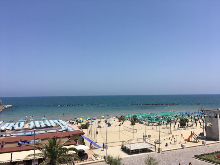 Image No.32-3 Bed Townhouse for sale