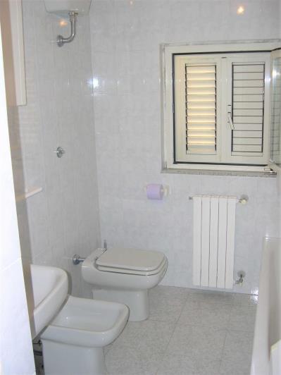 Image No.6-3 Bed Townhouse for sale