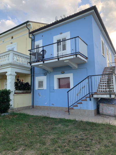 Image No.30-3 Bed Townhouse for sale