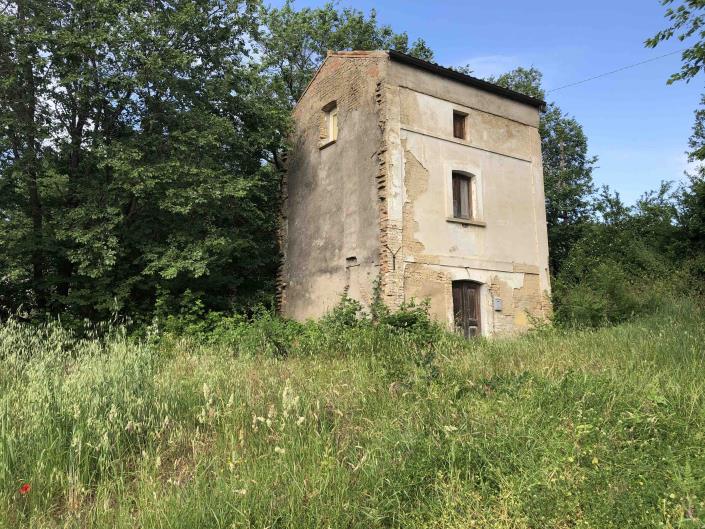 Image No.48-1 Bed Farmhouse for sale