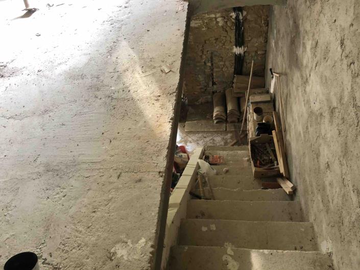 Image No.23-1 Bed Farmhouse for sale