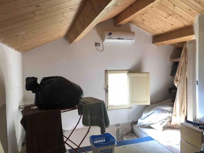 Image No.26-1 Bed Farmhouse for sale