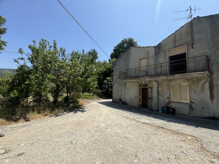 Image No.42-4 Bed House for sale