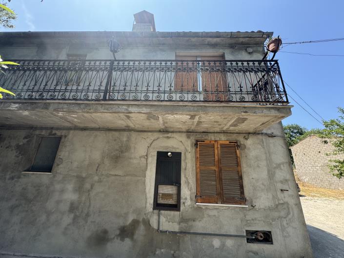 Image No.52-4 Bed House for sale