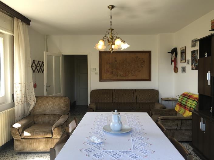 Image No.10-3 Bed Village House for sale