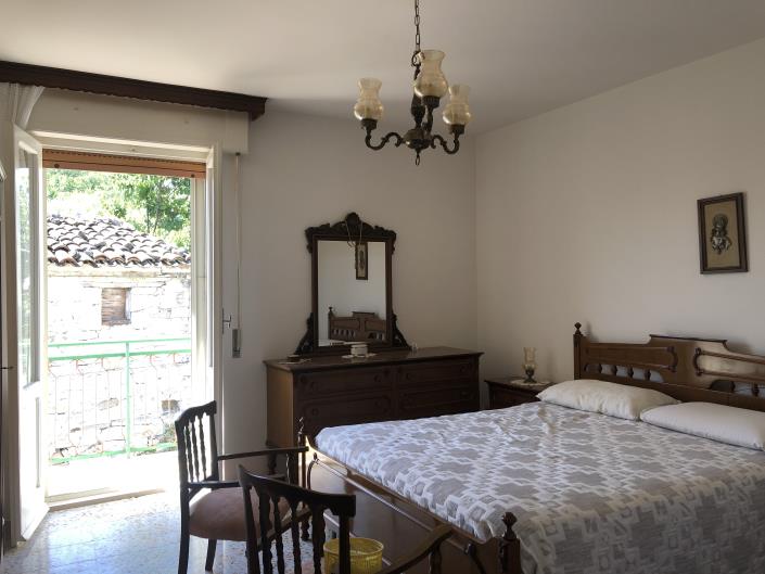 Image No.29-3 Bed Village House for sale