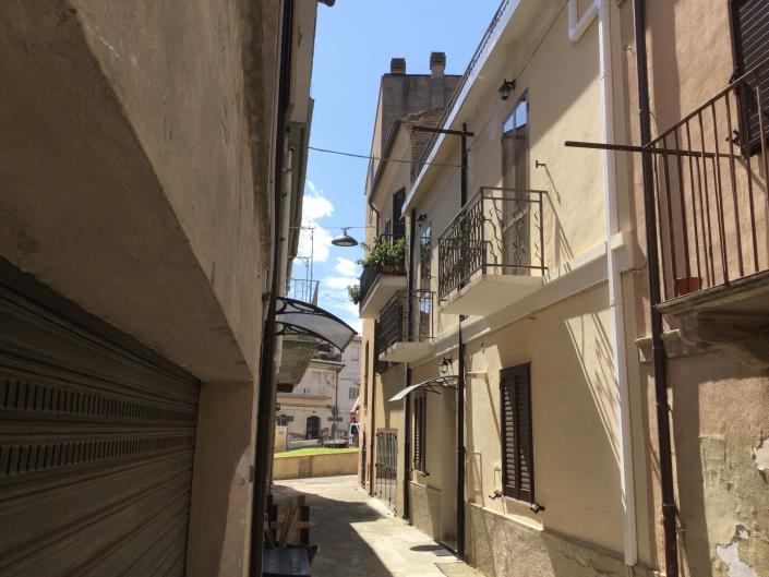 Image No.41-3 Bed Townhouse for sale