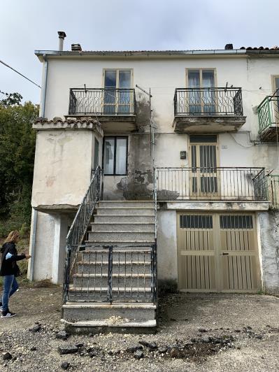 Image No.2-4 Bed Village House for sale