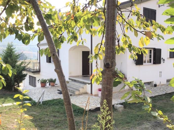 Image No.3-7 Bed Villa / Detached for sale