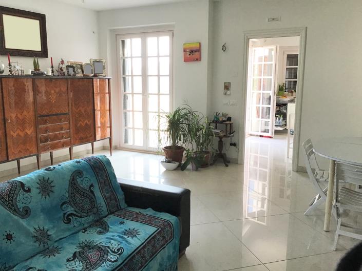 Image No.11-7 Bed Villa / Detached for sale