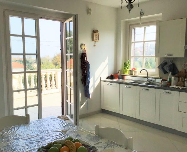 Image No.15-7 Bed Villa / Detached for sale