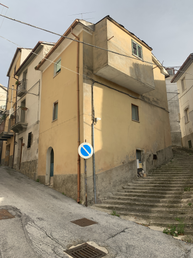 Image No.55-2 Bed Townhouse for sale