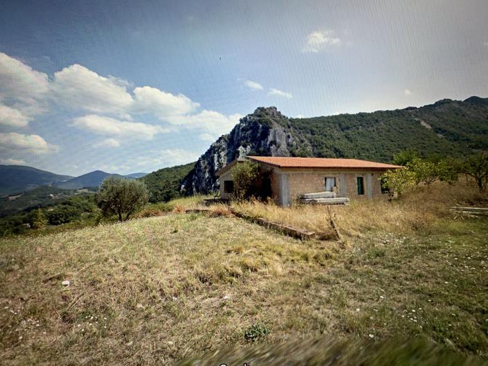 Image No.1-3 Bed Villa / Detached for sale