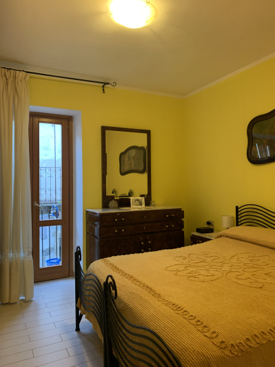 Image No.34-3 Bed Townhouse for sale