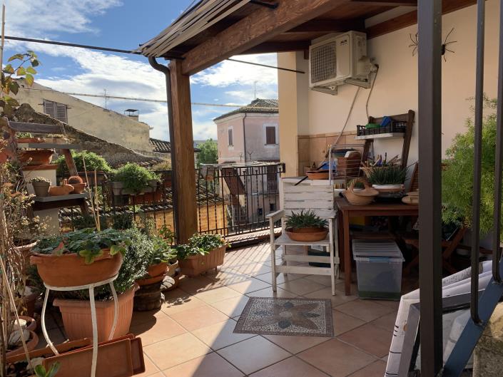 Image No.1-3 Bed Townhouse for sale