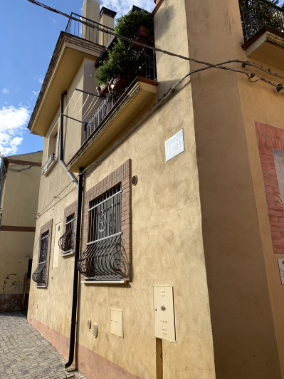 Image No.35-3 Bed Townhouse for sale