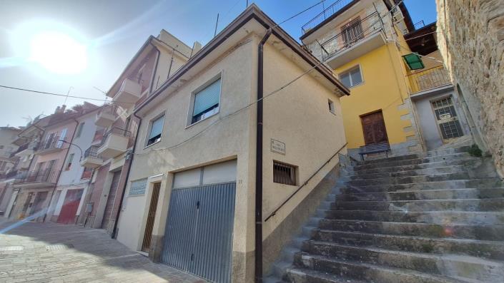 Image No.54-1 Bed Townhouse for sale