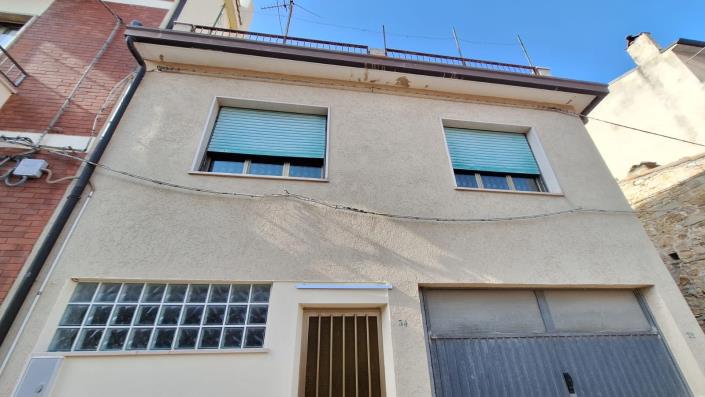 Image No.2-1 Bed Townhouse for sale