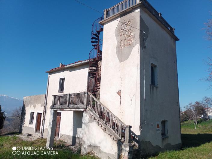 Image No.1-Villa / Détaché à vendre à Castél Frentano