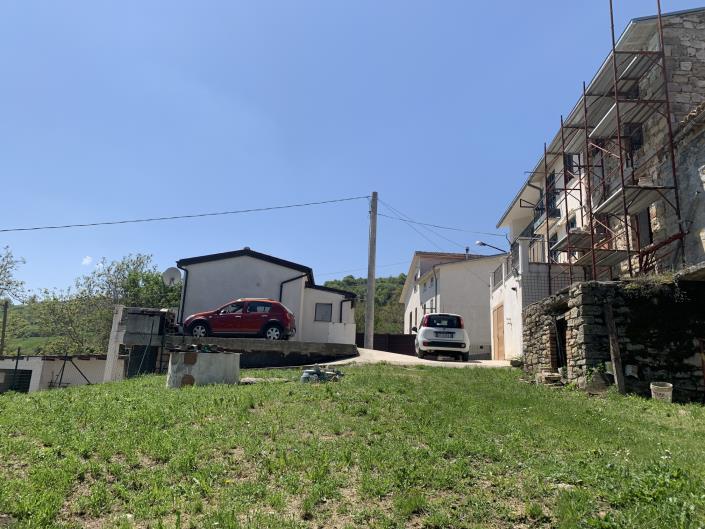 Image No.17-4 Bed Country Property for sale