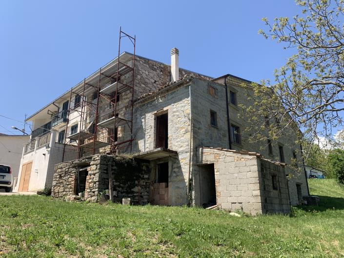 Image No.35-4 Bed Country Property for sale