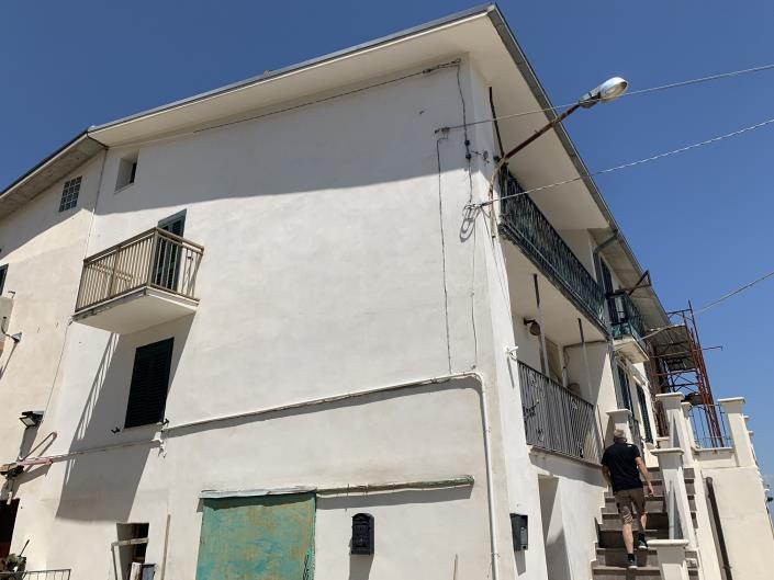 Image No.43-4 Bed Country Property for sale