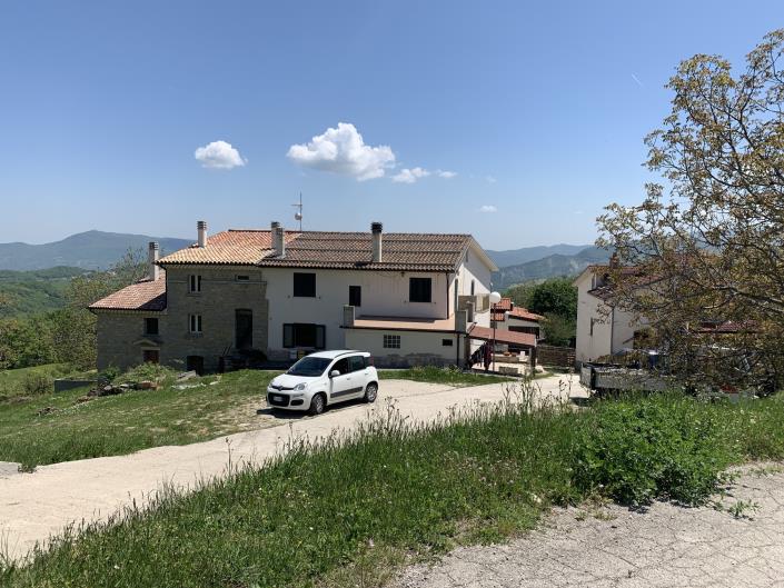 Image No.56-4 Bed Country Property for sale