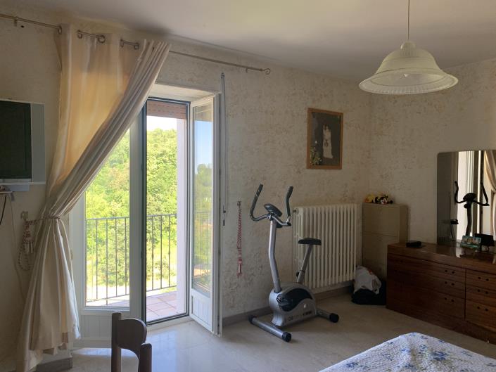 Image No.32-4 Bed Townhouse for sale