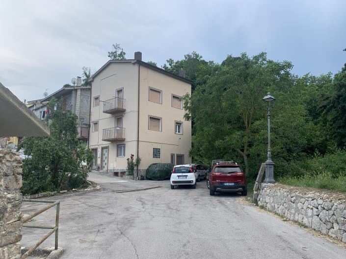 Image No.50-4 Bed Townhouse for sale