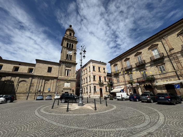 Image No.45-1 Bed Townhouse for sale