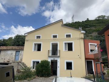 1 - Altino, Maison de village