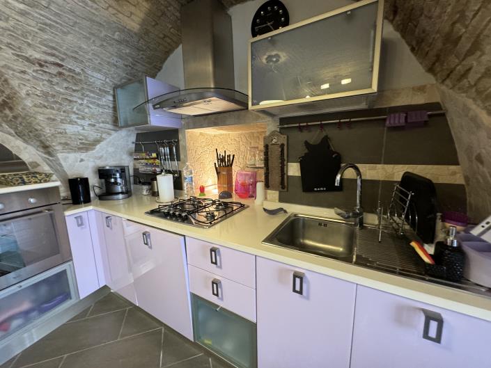 Image No.4-2 Bed Townhouse for sale