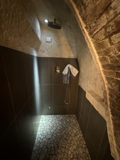 Image No.25-2 Bed Townhouse for sale