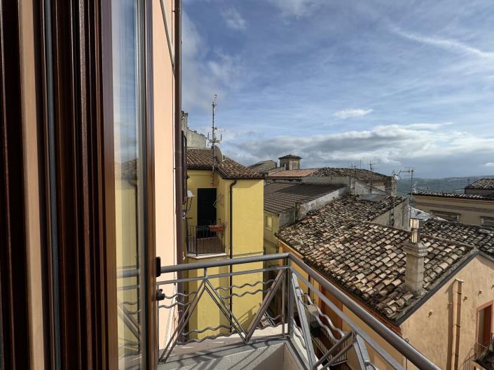 Image No.46-2 Bed Townhouse for sale