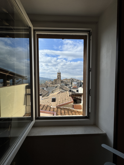 Image No.23-2 Bed Townhouse for sale