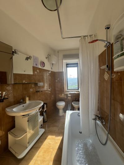 Image No.32-2 Bed Townhouse for sale