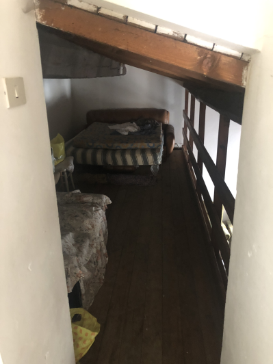 Image No.12-4 Bed Townhouse for sale