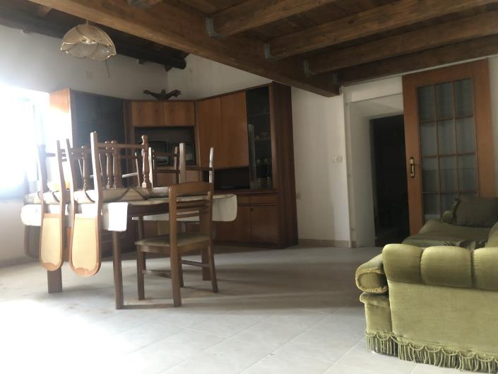 Image No.33-4 Bed Townhouse for sale