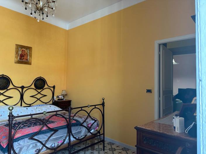 Image No.18-3 Bed Apartment for sale