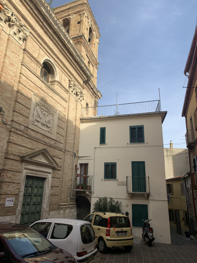 Image No.36-2 Bed Townhouse for sale