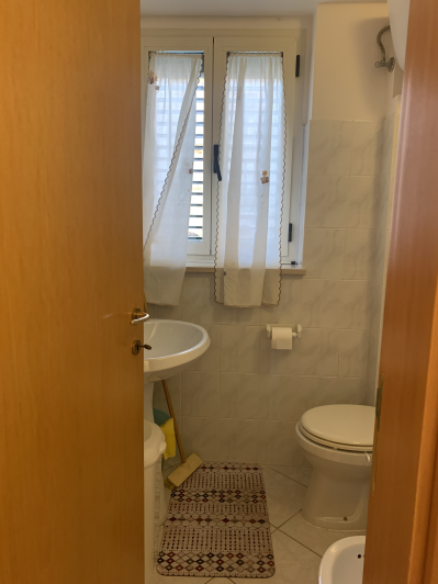 Image No.20-2 Bed Townhouse for sale